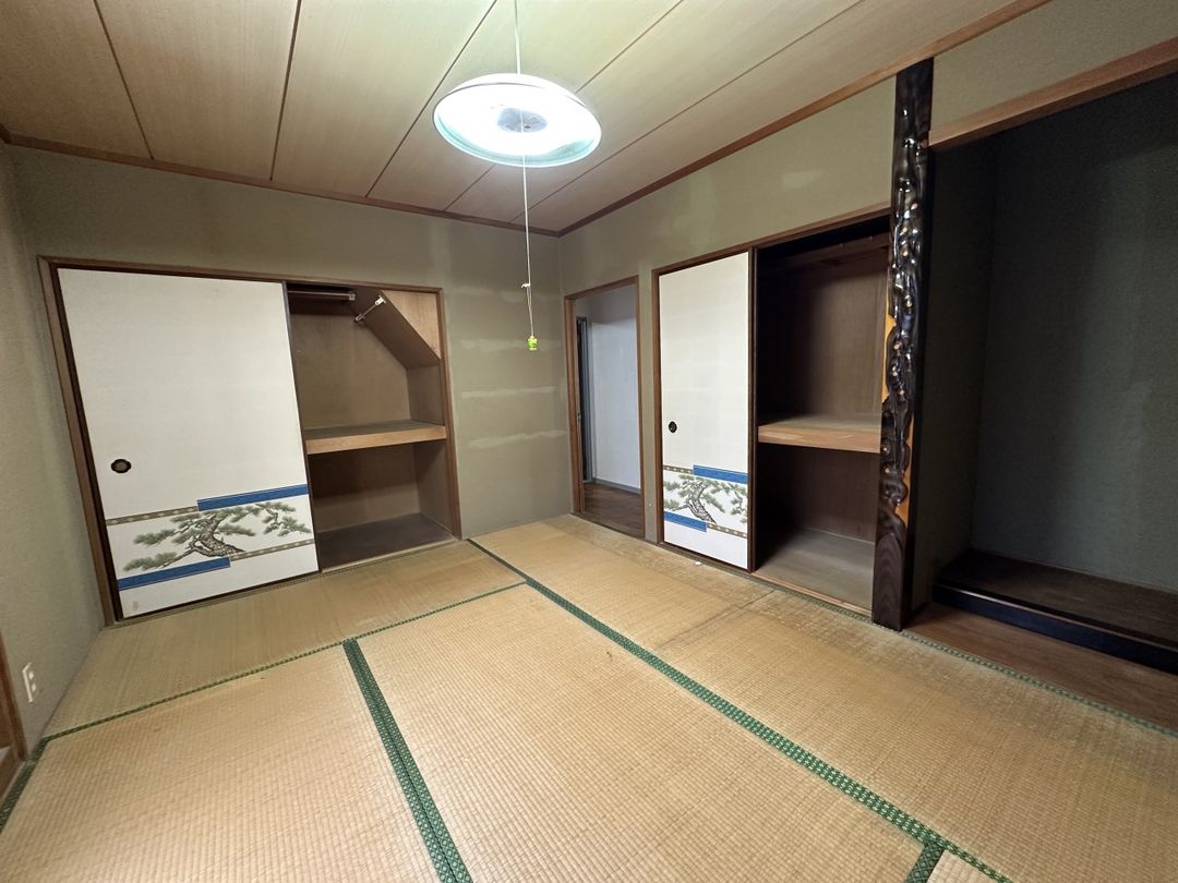 4DK Detached House for Sale in Shimonoseki, Yamaguchi - Thumbnail 3