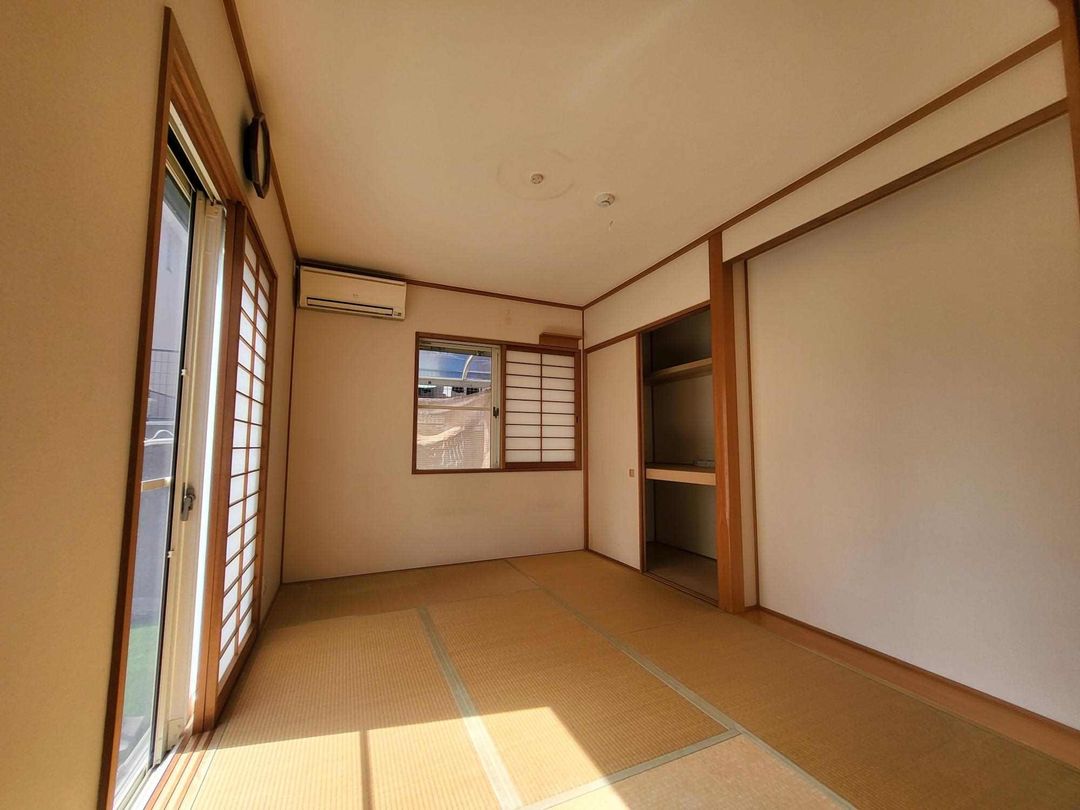 5LDK Detached House for Sale in Taishi-cho, Osaka - Thumbnail 4