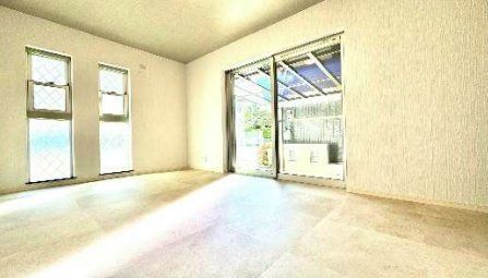 Renovated 5LDK House Near Myōkō Station, Higashiōsaka - Thumbnail 2