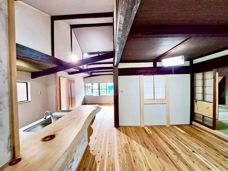 8SLDK House for Sale in Matsusaka City, Mie Prefecture - Thumbnail 3