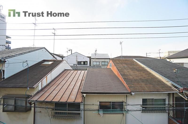 Renovated 3LDK House for Sale Near Himējima Station, Osaka - Thumbnail 2
