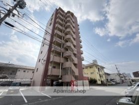 2-Storey Wooden Apartment in Chuo Ward, Kumamoto City - Thumbnail 2