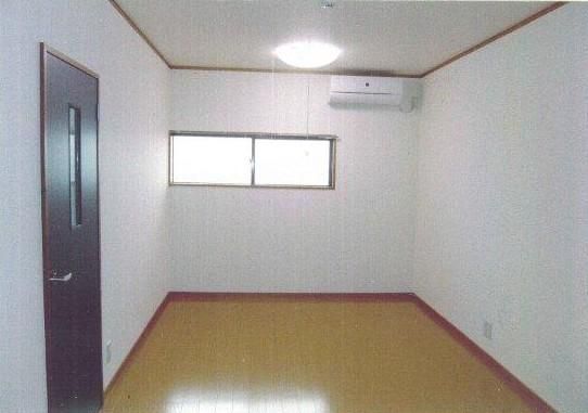 Sun Heights F Detached House for Rent in Kuju, Oita - Thumbnail 2
