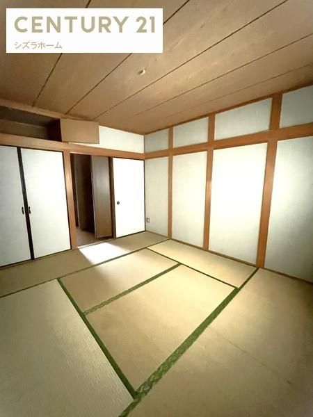 2SLDK Wooden House for Sale in Abeno, Osaka - 63 sqm - Thumbnail 3