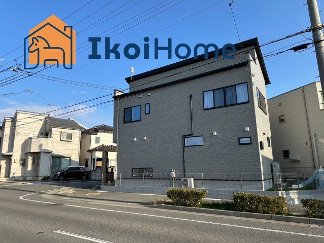 Modern 4LDK House with Solar Power in Akashi, Hyogo - Thumbnail 3