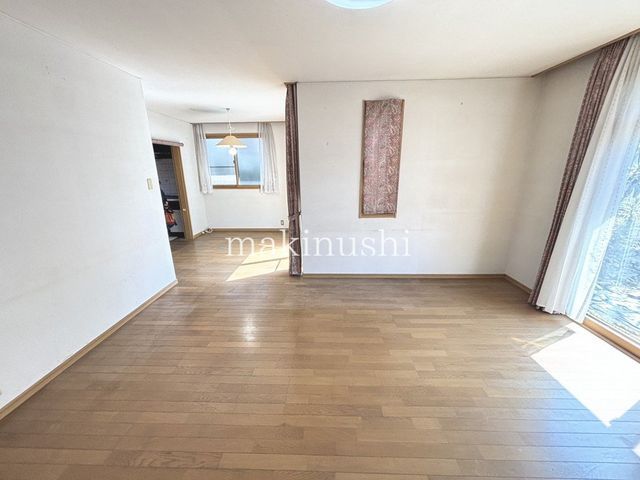 4LDK House with Large Garden for Sale in Kawachinagano, Osaka - Thumbnail 4