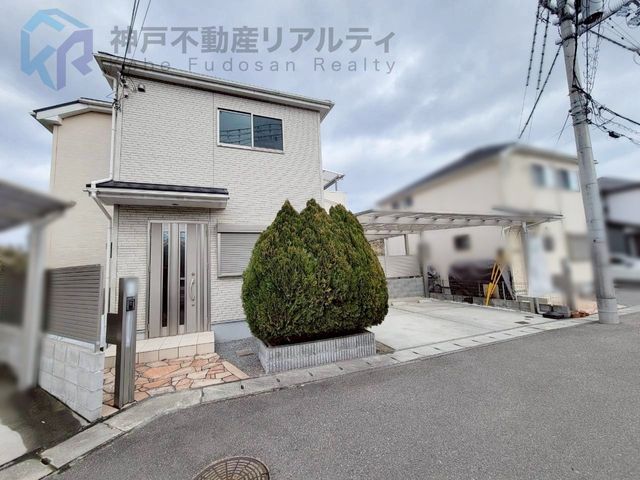 Renovated 4LDK House with Terrace in Kobe Suma Ward - Thumbnail 2