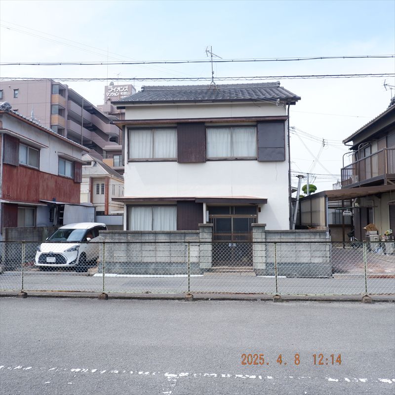5DK House for Sale in Wakayama City, 95.2 sqm - Thumbnail 2
