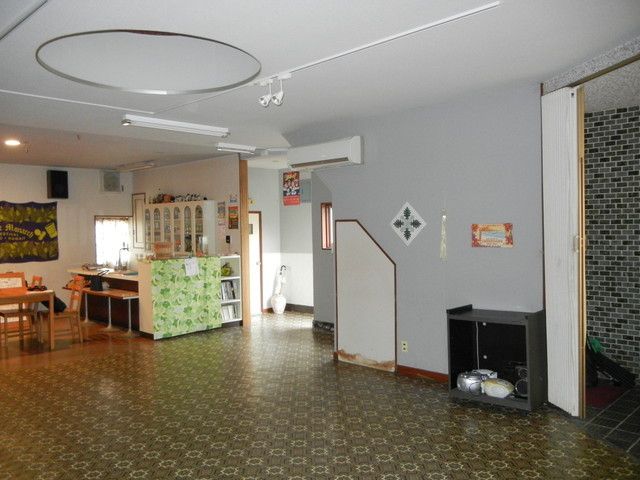 Mixed-Use Property Near Kii Gobo Station in Gobo City, Wakayama - Thumbnail 3