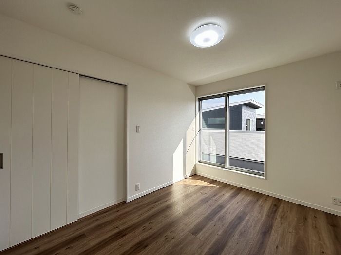 Renovated 3LDK House in Minato-ku, Osaka – 109.6 sqm - Thumbnail 3