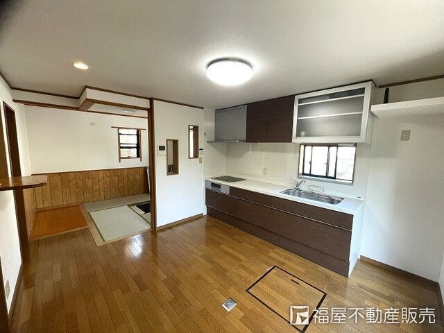Renovated 4SLDK Corner Lot House Near Higashino Station, Kyoto - Thumbnail 4