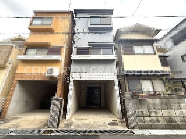 3LDK 82sqm House in Takatsuki, Osaka - Renovated - Thumbnail 2