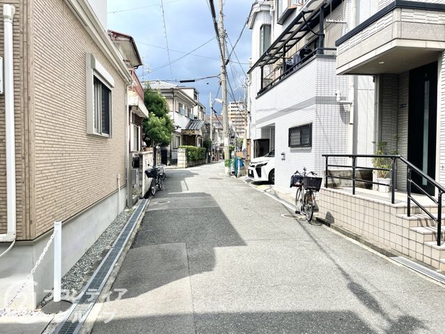 5LDK Detached House for Sale in Neyagawa, Osaka - Thumbnail 3