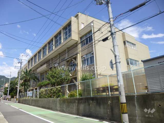 4LDK House for Sale in Kobe's Higashinada Ward near Aoki Station - Thumbnail 2