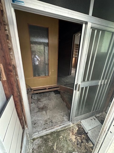 6DK Wooden House Near Hiraoka Station, Higashiosaka - Thumbnail 3