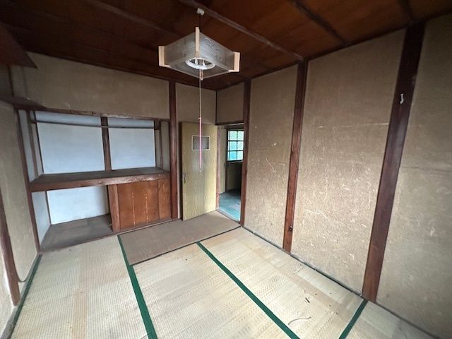 6DK Wooden House Near Hiraoka Station, Higashiosaka - Thumbnail 4