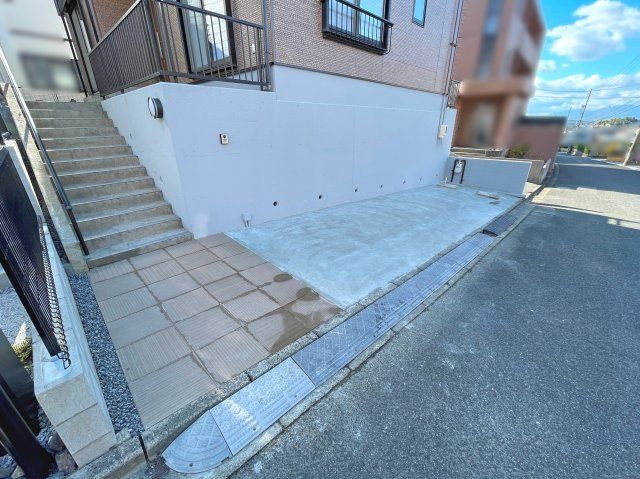 Renovated 3SLDK House by Sumitomo Forestry in Kuwana, Mie - Thumbnail 4
