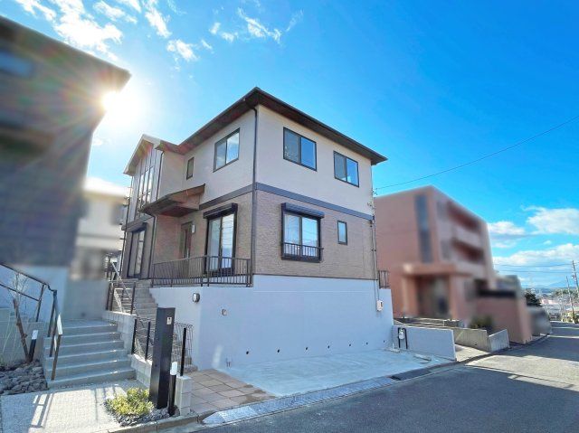 Renovated 3SLDK House by Sumitomo Forestry in Kuwana, Mie - Thumbnail 2