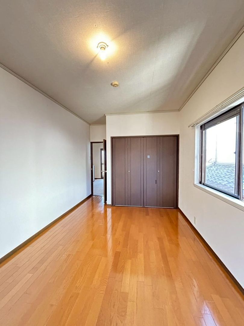 5LDK Detached House for Sale in Misaki Town, Osaka - Thumbnail 3