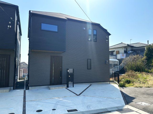 4LDK New Build House Near JR Tarumi Station, Kobe - Thumbnail 2