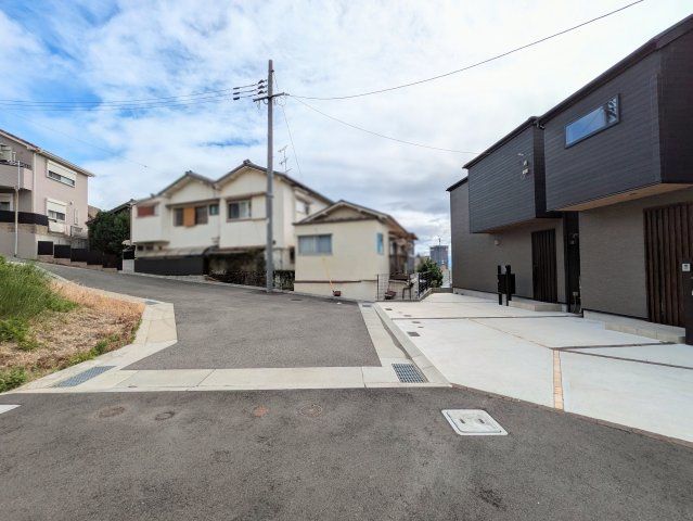 4LDK New Build House Near JR Tarumi Station, Kobe - Thumbnail 3