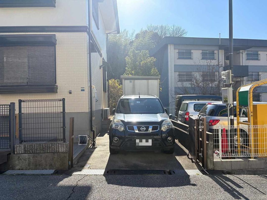 5LDK House for Sale in Tarumi Ward, Kobe - 141.2 sqm - Thumbnail 3