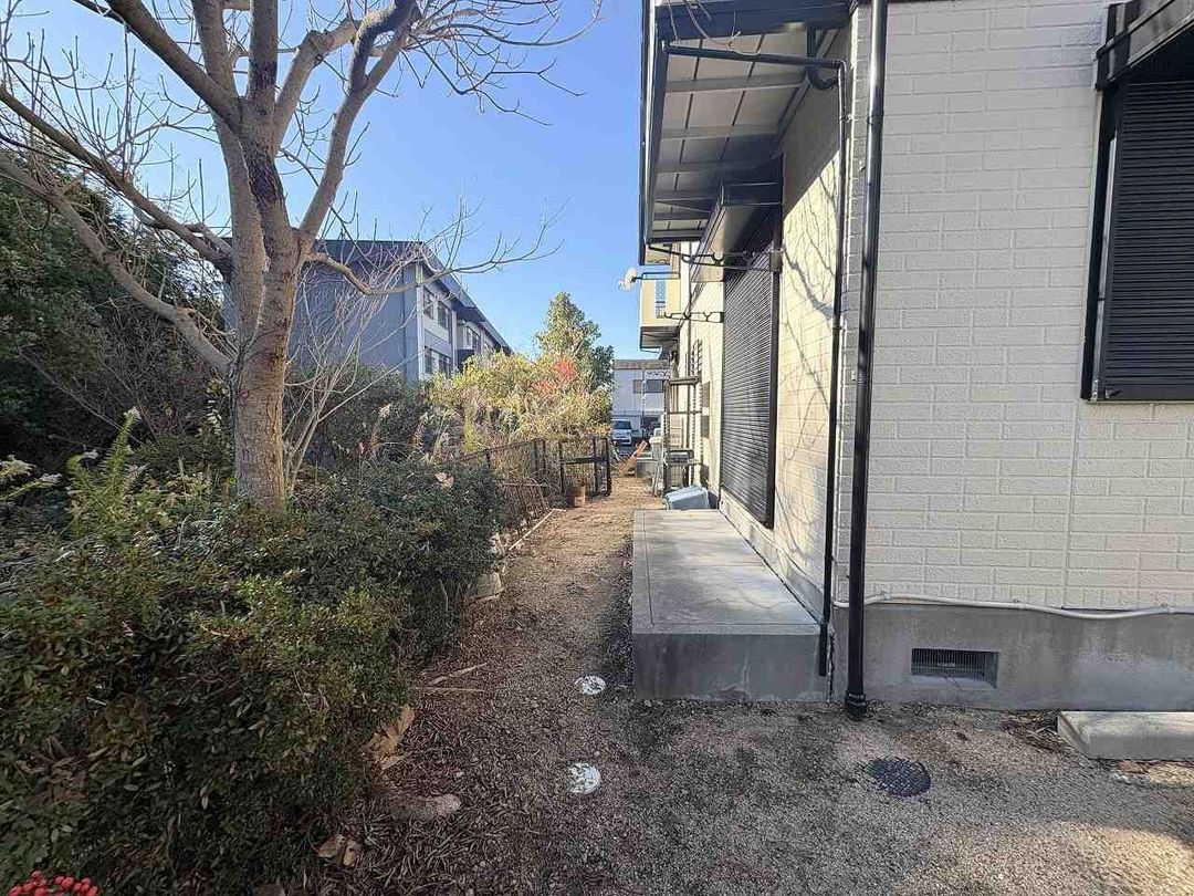 5LDK House for Sale in Tarumi Ward, Kobe - 141.2 sqm - Thumbnail 2