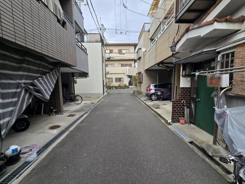 5LDK Steel-Frame House for Sale in Higashiosaka, Osaka - Thumbnail 4
