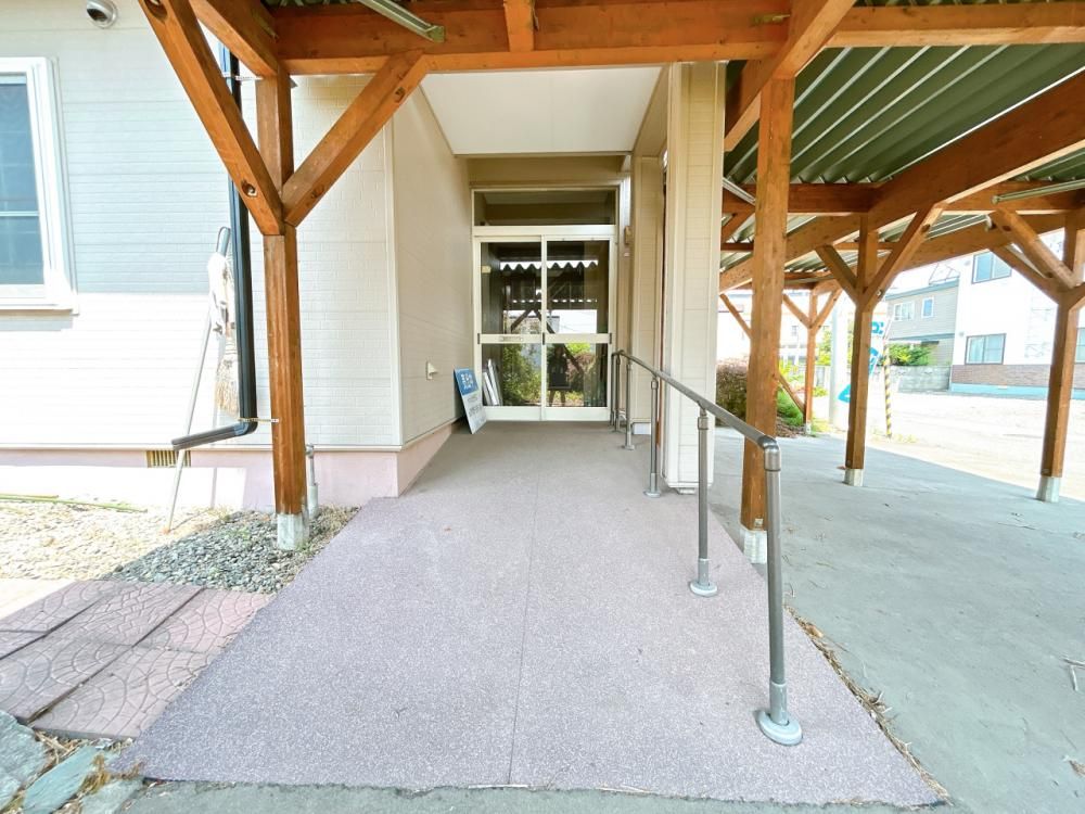 3LDK Single-Story House with Carport in Obihiro, Hokkaido - Thumbnail 3