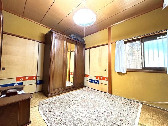 4LDK Detached House for Sale in Neyagawa, Osaka - Thumbnail 3