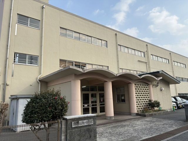 5DK House for Sale in Beppu, Oita - 105.83 sqm on Spacious 228.95 sqm Land - Thumbnail 3