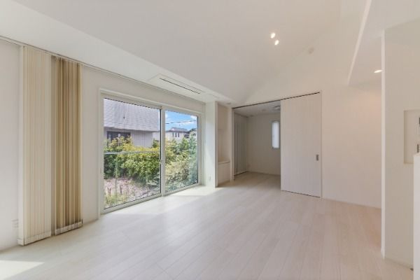 Modern 2LDK House with Solar in Habikino, Osaka | 2020 Build - Thumbnail 3