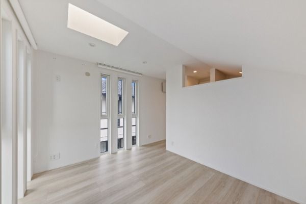 Modern 2LDK House with Solar in Habikino, Osaka | 2020 Build - Thumbnail 2