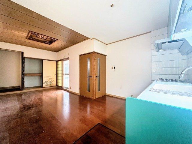 4LDK House with Roof Balcony in Habikino, Osaka - Thumbnail 2