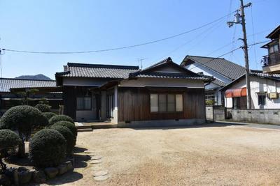 613 One-storied house with good access to convenience facilities / Mitoyo-shi — Image 1, Mitoyo, Kagawa