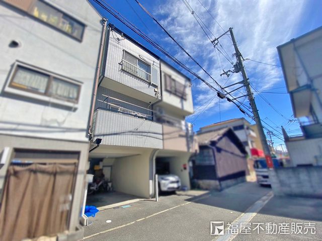 4LDK Detached House for Sale in Daito City, Osaka - Thumbnail 2