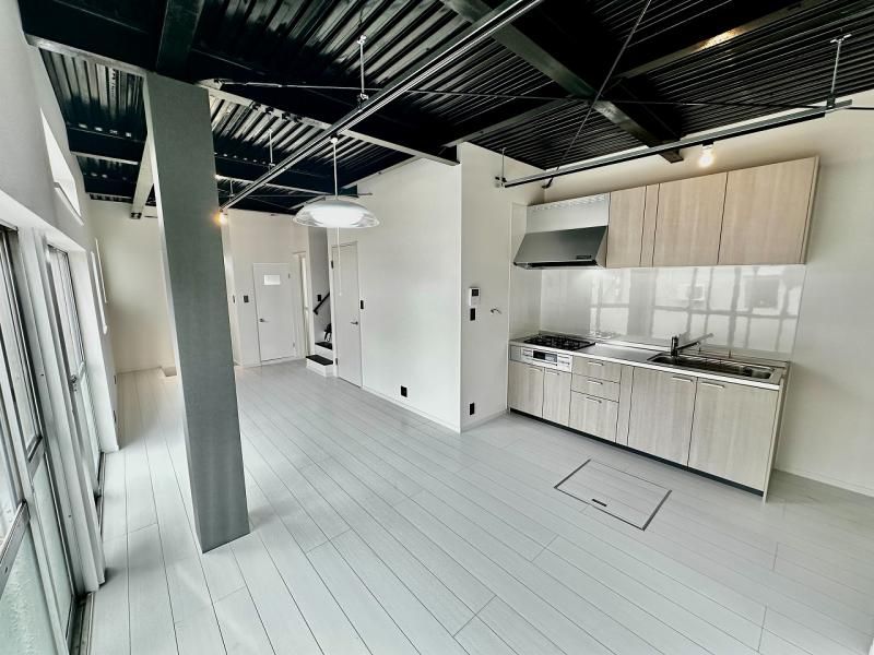 Renovated 2LDK House for Sale in Kawachinagano, Osaka - Thumbnail 4