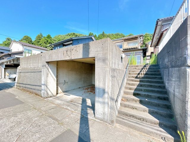 Renovated 5LDK House for Sale in Fukui City, 98.26 sqm - Thumbnail 2