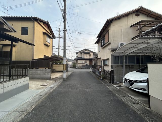 Renovated 4SLDK House for Sale in Sakyo-ku, Kyoto - Thumbnail 2