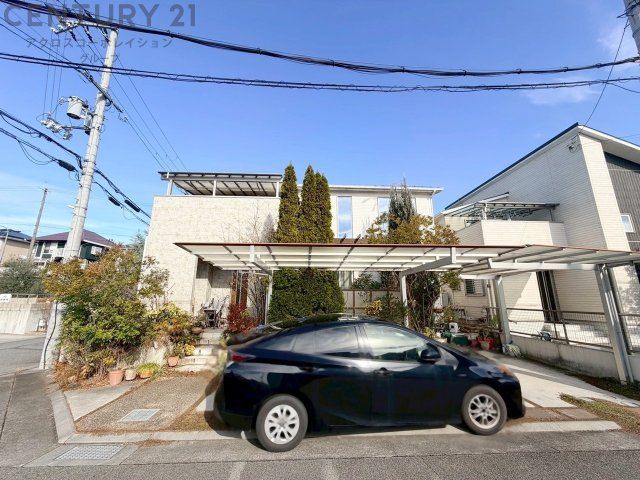 4LDK Solar-Powered Family Home for Sale in Inagawa, Hyogo - Thumbnail 2