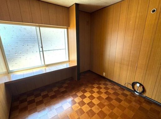 4DK Detached House in Kainan City, Wakayama Prefecture - Thumbnail 2