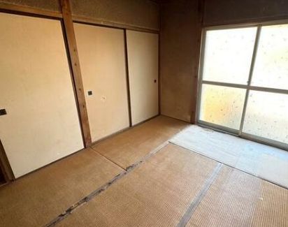 4DK Detached House in Kainan City, Wakayama Prefecture - Thumbnail 3