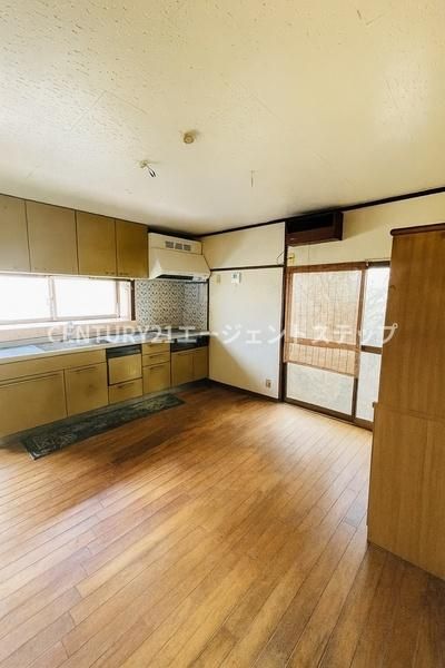 4LDK House with Detached Units on 784sqm Land in Saito, Miyazaki - Thumbnail 4