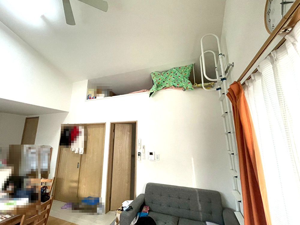 4LDK Detached House for Sale in Higashiosaka, Osaka - Thumbnail 3