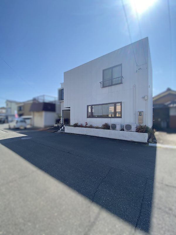 4LDK Steel Frame House for Sale in Yokkaichi, Mie - Thumbnail 2