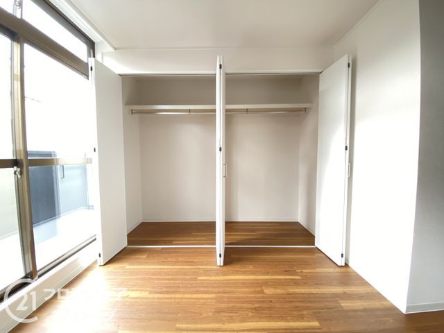 Renovated 2LDK House with Garage in Shijonawate, Osaka - Thumbnail 4