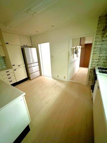 4LDK Single-Story House on 487m² Land in Kobe Nada Ward - Thumbnail 4
