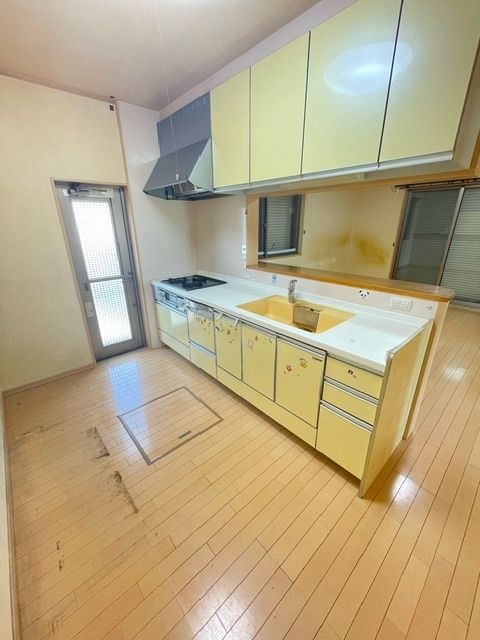 4LDK Detached House with Land for Sale in Kumatori, Osaka - Thumbnail 3
