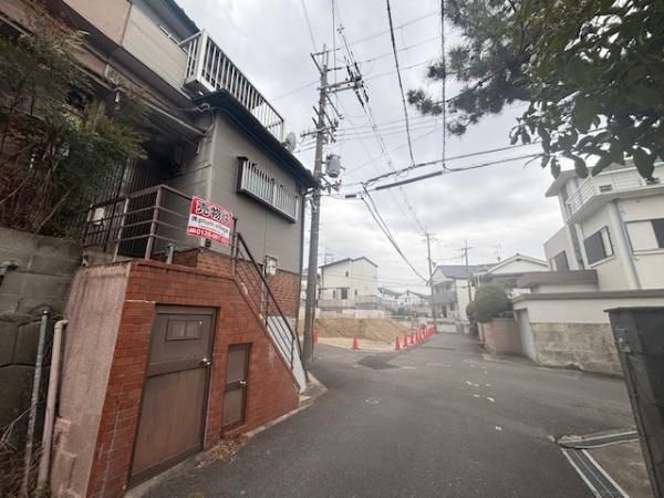 Corner Lot Terraced House Near Nukata Station, Higashi-Osaka - Thumbnail 3