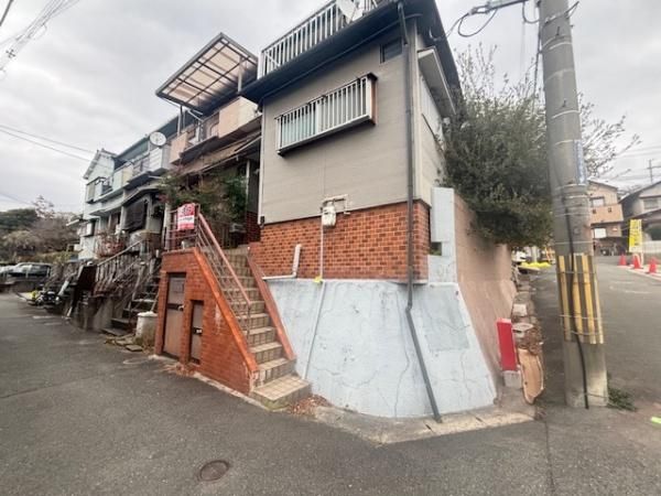 Corner Lot Terraced House Near Nukata Station, Higashi-Osaka - Thumbnail 2